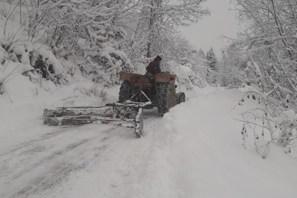 Gornji Milanovac se izvlači iz snežnog kolapsa, struja stigla u domove