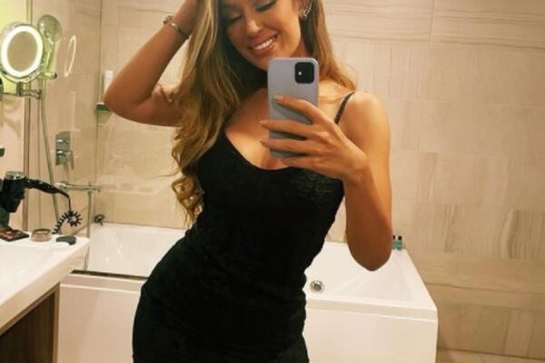 OTKRIVENA TAJNA NJENOG VRELOG TELA: Evo zbog čega je TEA TAIROVIĆ san mnogih MUŠKARACA!