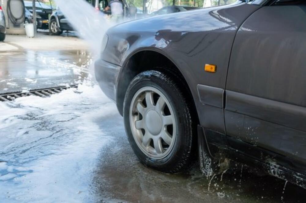 DA LI AUTOMOBIL TREBA ČEŠĆE PRATI TOKOM ZIME? Kada stignu OVE TEMPERATURE, nikako ne idite u PERIONICU