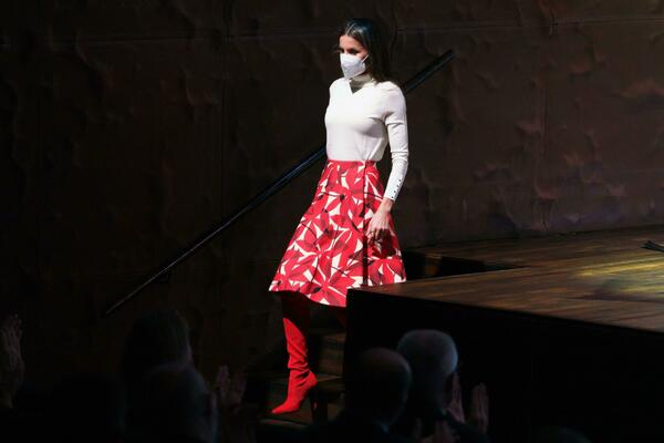 ŠPANSKA KRALJICA U IZNENAĐUJUĆIM ČIZMAMA KOJE SU TREND SEZONE: Ovaj model je ULTRA IZAZOVAN! (FOTO GALERIJA)