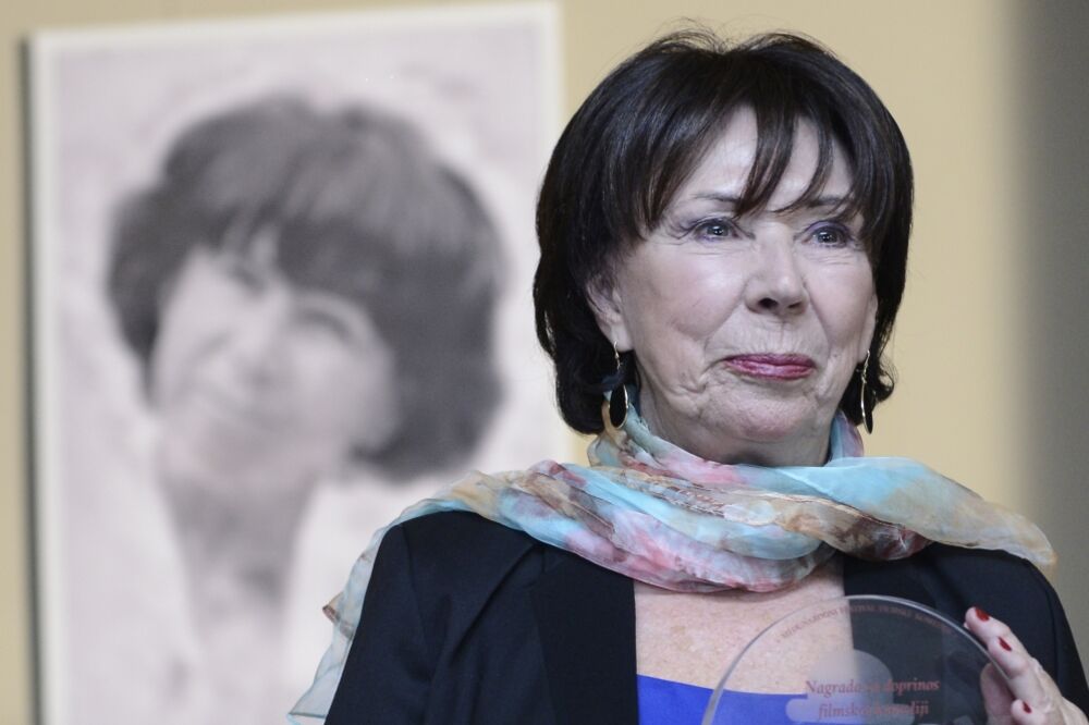 SEKA SABLIĆ PRVI PUT U JAVNOSTI SA SINOM: Ovo je Stefan koji NEODOLJIVO liči na majku! (FOTO)