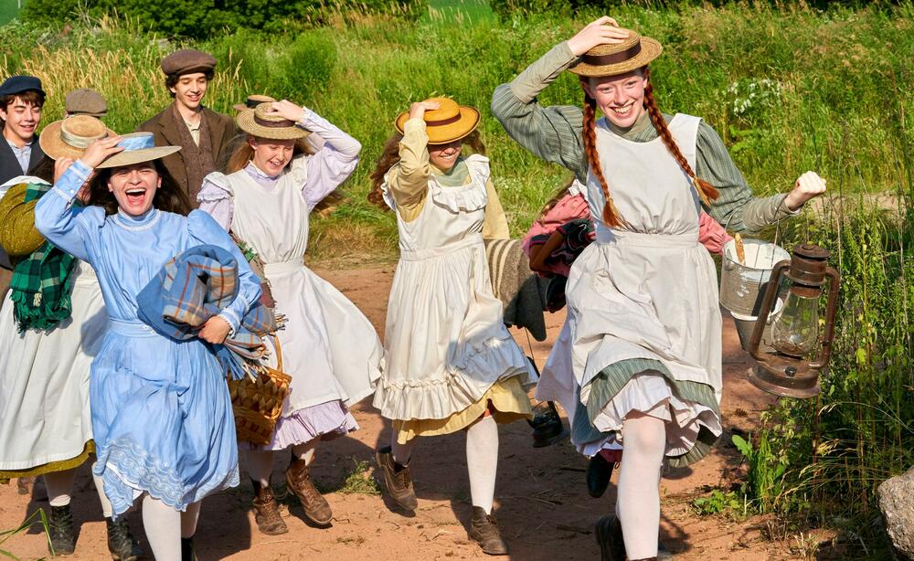 Eni iz zelenih zabata, Eni sa I, Ejmibet Meknulti