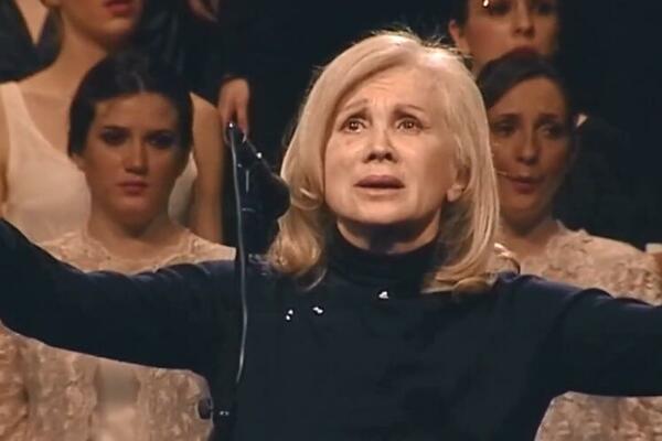 GLUMICA JE OD MUŽA NA SAMRTI TRAŽILA SAMO JEDNO! ŽIVOT JOJ JE OBELEŽILA STREPNJA: Nije htela da ima decu!