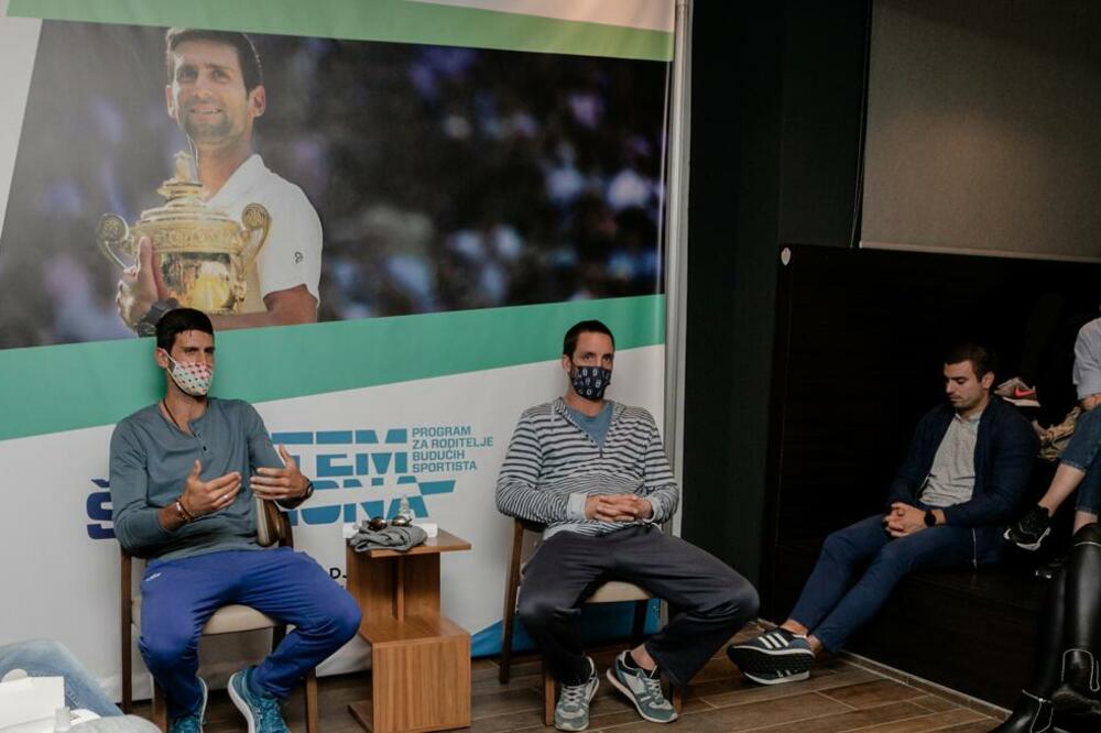 STIŽU ISKANUTI GOSTI: Sonja Vasić i Željko Obradović na Putem Šampiona panelu (FOTO)