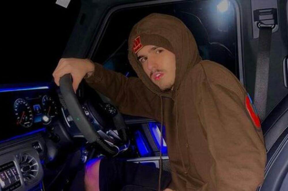 SA SVOJIH 18 GODINA ZARAĐUJE PRAVO BOGATSTVO: 26.000 EVRA mu legne dok SPAVA, pogledajte u ŠTA je krenuo da ULAŽE