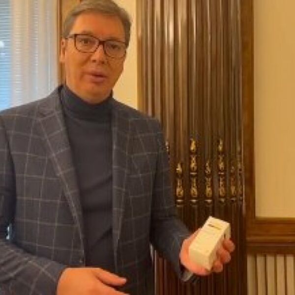 Vučić: Lek protiv korone stigao u Srbiju (VIDEO)