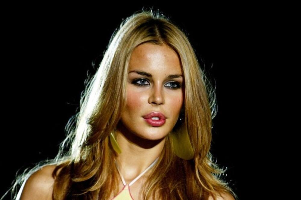 NINU MORIĆ JE SILOVAO OTAC, POKUŠALA DA SE UBIJE I PRODAVALA DROGU: Evo kako danas izgleda i KAKAV JOJ JE ŽIVOT