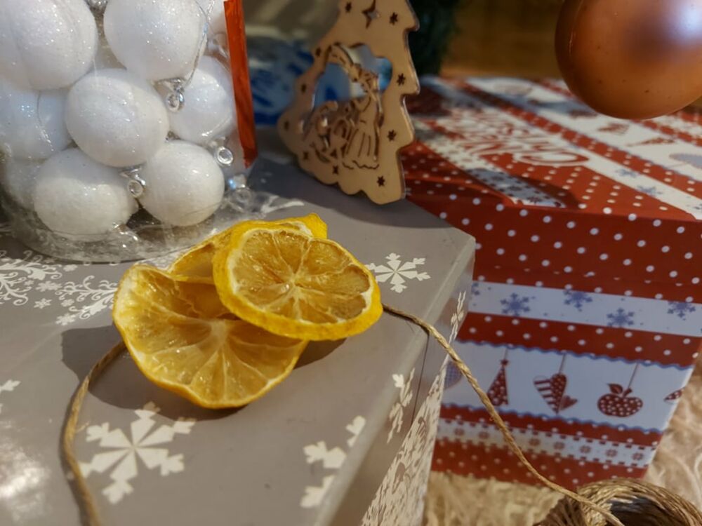 Limun, Ukras za jelku