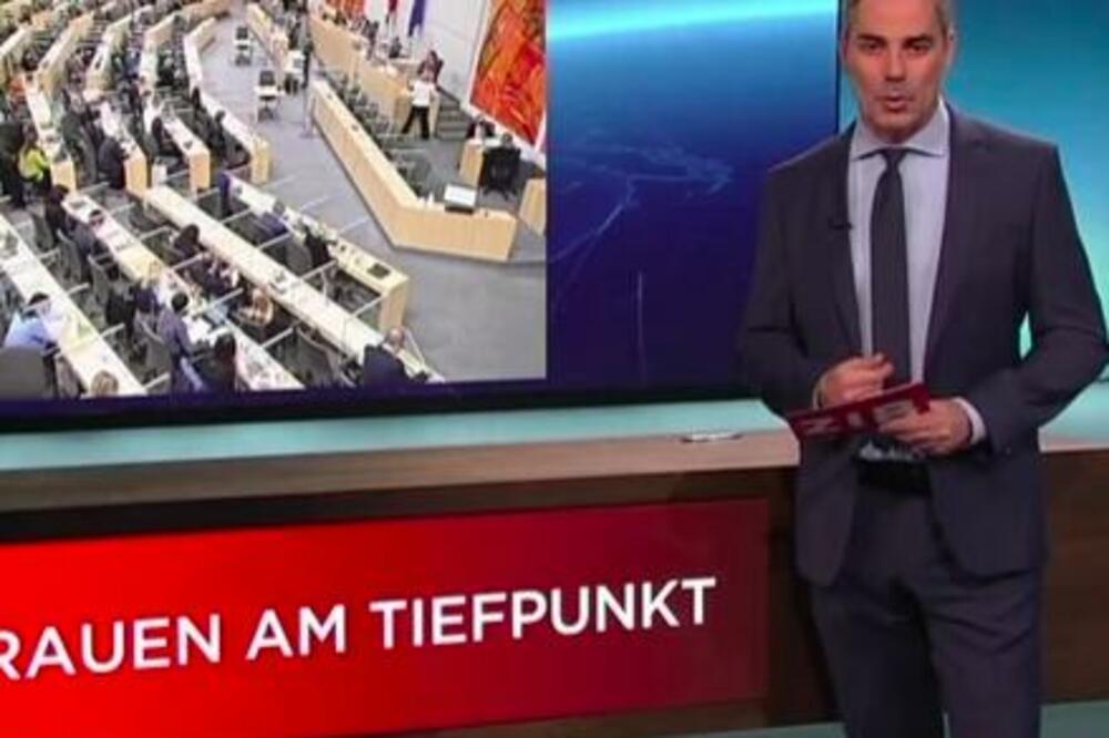 VODITELJ SUSPENDOVAN ZBOG SKANDALA! Vodio dnevnik PIJAN KO LETVA, pridržavao se za sto da ne PADNE (VIDEO)