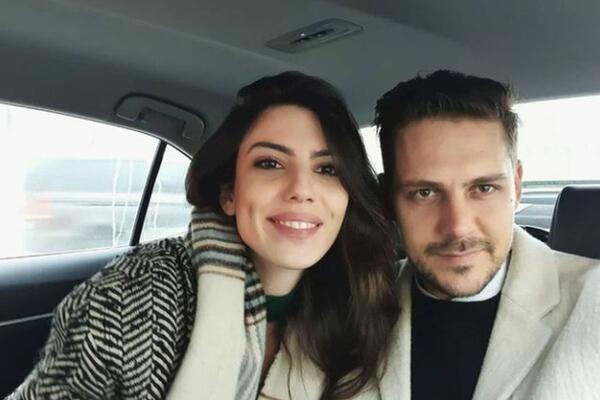 NEOČEKIVAN POTEZ DEVOJKE MILOŠA BIKOVIĆA! Više se ne krije, a da li će ga OVO IZNENADITI?! (FOTO)