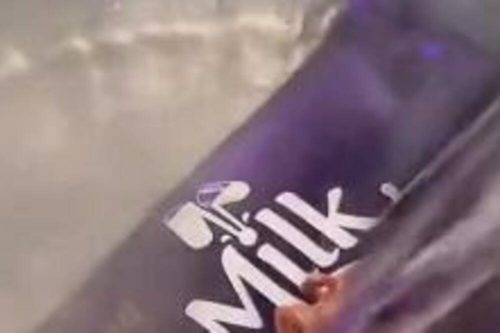 ISTOPITE ČOKOLADU BEZ PRLJANJA ŠERPE: 1 trik će vas spasiti RIBANJA, značiće mnogim DOMAĆICAMA (VIDEO)