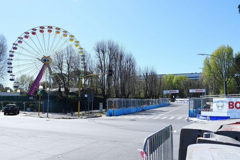 Velika tragedija u Australiji: Četvoro dece poginulo nakon pada sa zamka u zabavnom parku