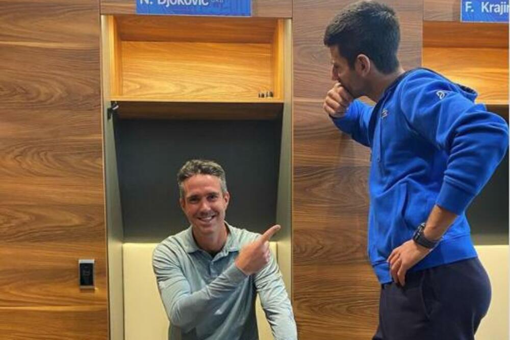 ENGLESKA LEGENDA BILA GOST ĐOKOVIĆA: Divi se Novaku, poslao je MOĆNU poruku njemu i Beogradu! (FOTO)