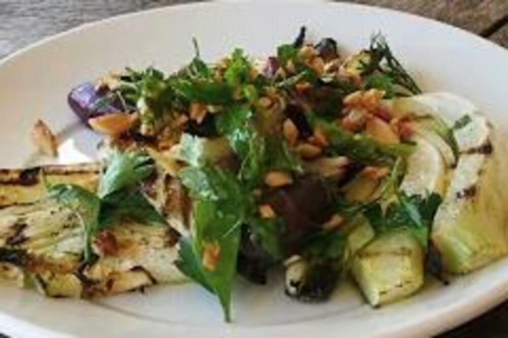 OVO JE NAJZDRAVIJA TRAVA NA SVETU! Slična je maslačku i smanjuje rizik od TEŠKIH BOLESTI