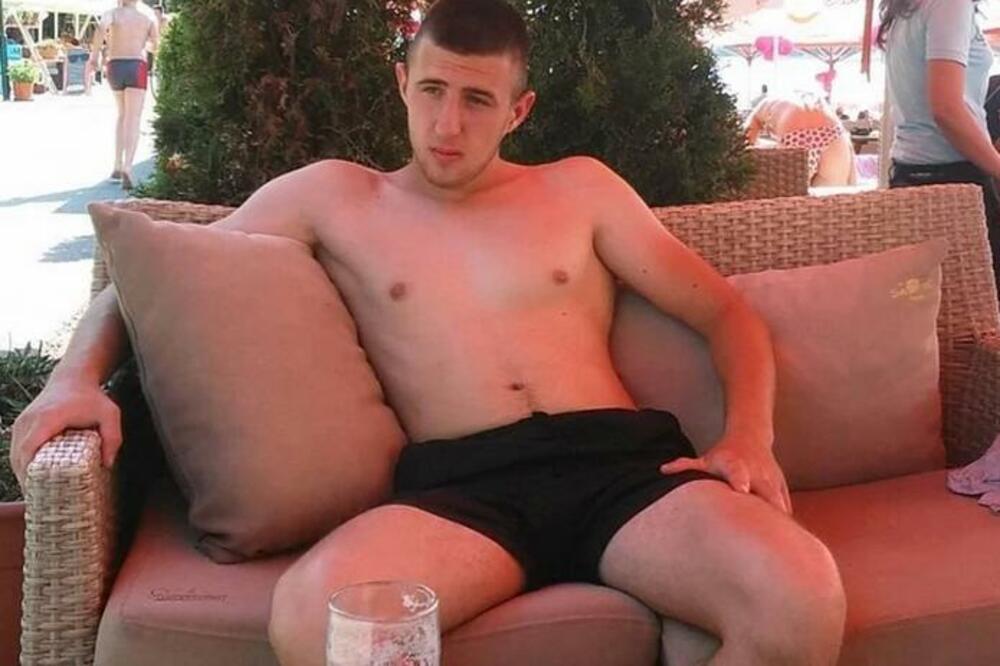 OGLASIO SE OTAC DAVIDA KOJI JE UBIO SVOJU BAKU NA ROĐENDAN, OPISAO CEO ZLOČIN: "Draga mama, mučena si satima"