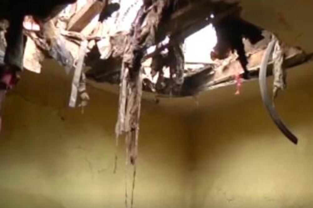 Srušio se krov u tržnom centru na Galenici: "Na sve strane je bila histerija"