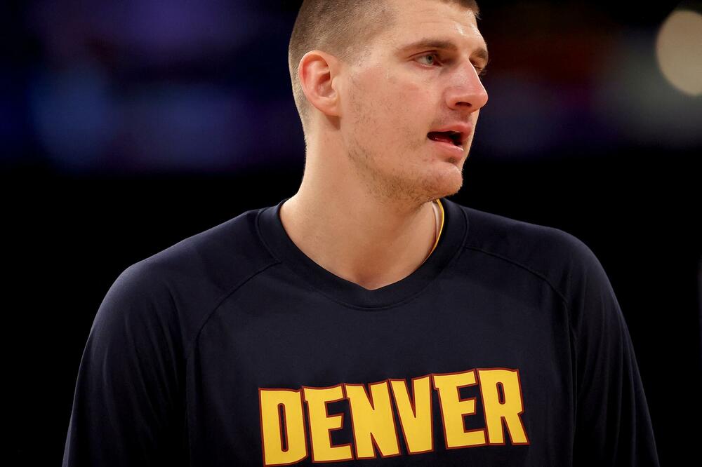 ŠOK ZA NAVIJAČE DENVERA: Jokić POVREĐEN, Nagetsi opet poklekli bez svog MVP-ja! (VIDEO)