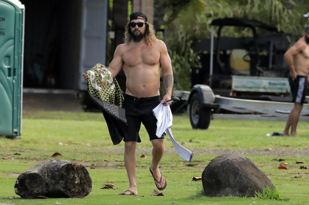 RAZVODI SE JEDAN OD NAJPOŽELJNIH FRAJERA NA SVETU: Žena prelepog glumca predala papire, ovo su DETALJI