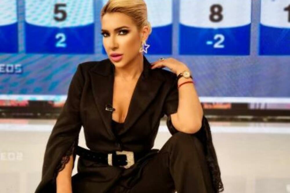 OVAKO JOVANA JEREMIĆ SLAVI BADNJU NOĆ: Najgledanija voditeljka ispričala svaki DETALJ!