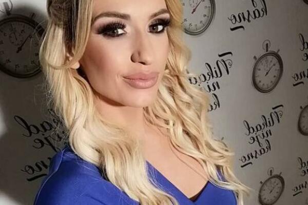 ANJA MIT POKAZALA OPAKOG MACANA: Lepa glumica KONAČNO u javnosti sa dečkom, ON JE SAN SNOVA! (FOTO)