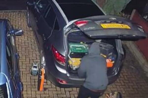 POKUŠAO JE DA OPLJAČKA BAŠ POGREŠNOG ČOVEKA I ZATIM ZAŽALIO ZA CEO ŽIVOT: Samo su se JAUCI ZAČULI! (VIDEO)