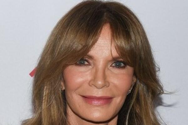 POZNATA GLUMICA PRKOSI GODINAMA, GLEDAJTE JE SAMO: Ko bi rekao da ima 76 GODINA! (FOTO)