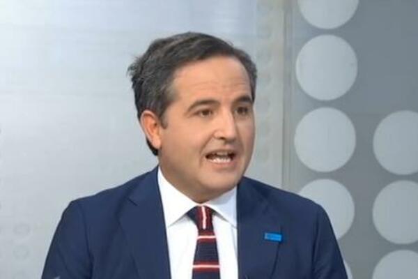 NEMAM KRISTALNU KUGLU, ALI SRBIJA NIJE VAN OPASNOSTI, PRIPREMITE SE ZA OMIKRON! Dr Fabio Skano o onome što nas ČEKA