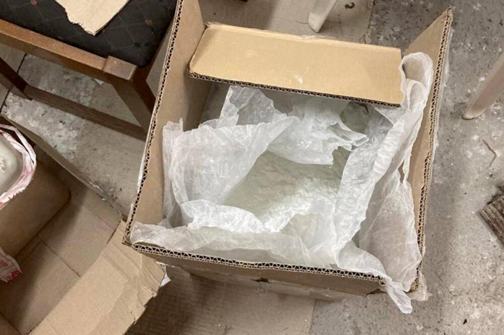 UHAPŠEN MUŠKARAC (59) IZ BEOGRADA: Policija otkrila LABORATORIJU za proizvodnju MARIHUANE