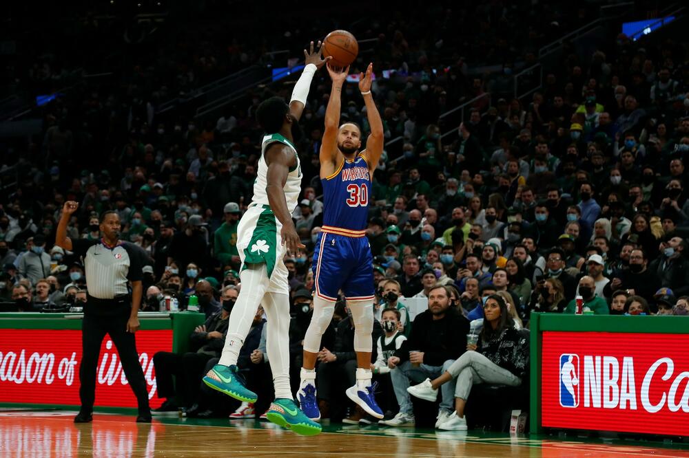 KARI DOBIO OVACIJE SA TRIBINA: Golden Stejt bolji od Bostona, dobar učinak ostvario i Nemanja Bjelica (VIDEO+FOTO)