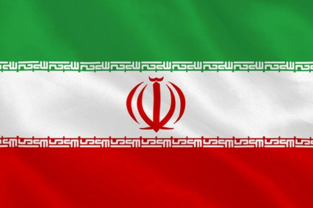 HAOS ISPRED IRANSKE AMBASADE, IMA POVREĐENIH: Velika DRAMA, demonstranti pokušali da UPADNU!