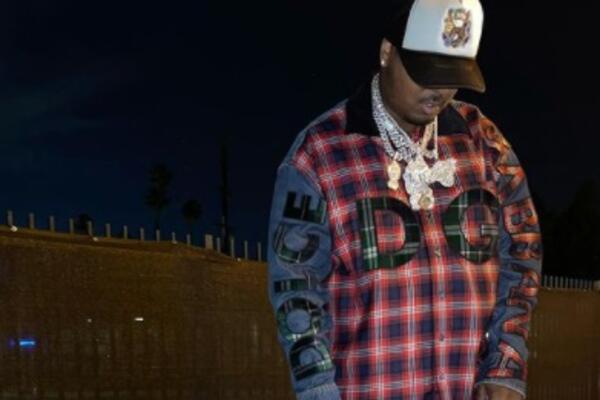 IZBODEN IZA BINE! Preminuo reper na koga je izvršen napad posle nastupa!