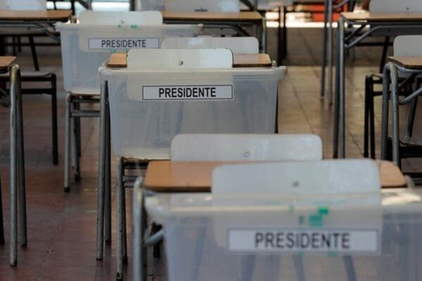 BIRAJU IZMEĐU DVA EKSTREMA: Čileanci danas biraju predsednika u drugom krugu izbora!