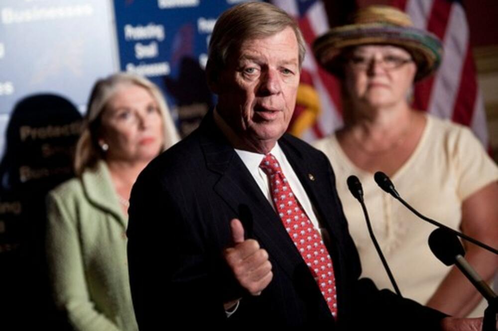 UPRAVO JE JAVLJENO, UMRO POLITIČAR!