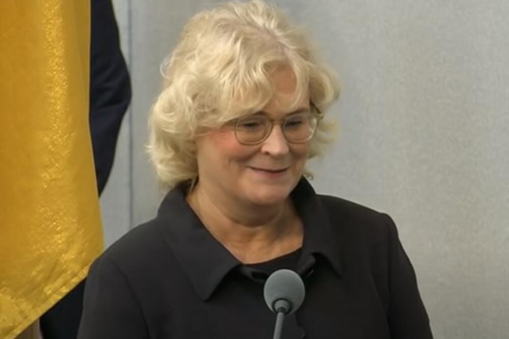 NEMAČKA MINISTARKA PODNELA OSTAVKU! Potez usledio nakon poruke koju je objavila na MREŽAMA, pljuštale KRITIKE