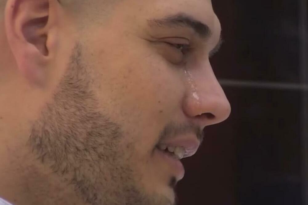 "TREBA DA SE IZVUKU ŽIVE GLAVE!" Dejan shvatio GREŠKU, pa se vratio STARIM PRIJATELJIMA: Ipak ONA ĆUTI!