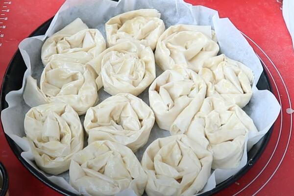 AKO NE ZNATE DA SMOTATE OVAKVU PITU, NE OČEKUJTE DA ĆETE SE UDATI!Toliko je dobra hrskava i OMILJENA među ukućanima