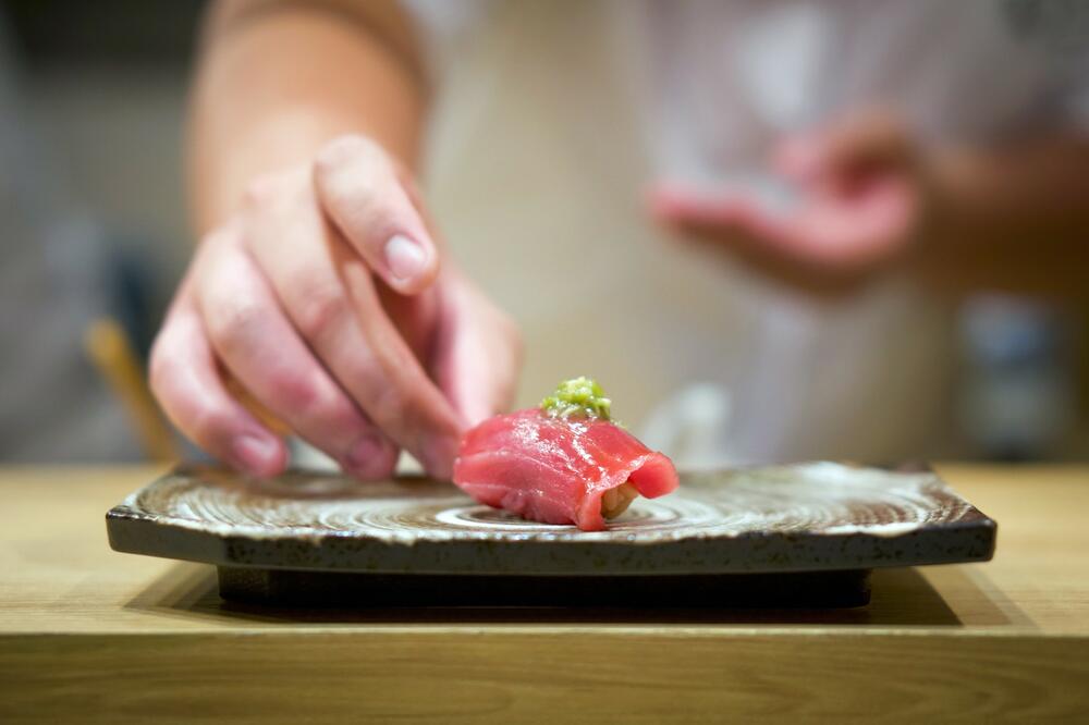 DA LI BISTE DALI OVU SUMU NOVCA ZA JEDAN OBROK? Tradicionalno japansko jelo poskupelo, cena je PAPRENA!