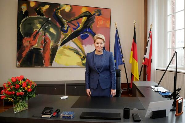 BERLIN DOBIO NOVU GRADONAČELNICU! Franciska Gifi prva izabrana žena na ovoj funkciji