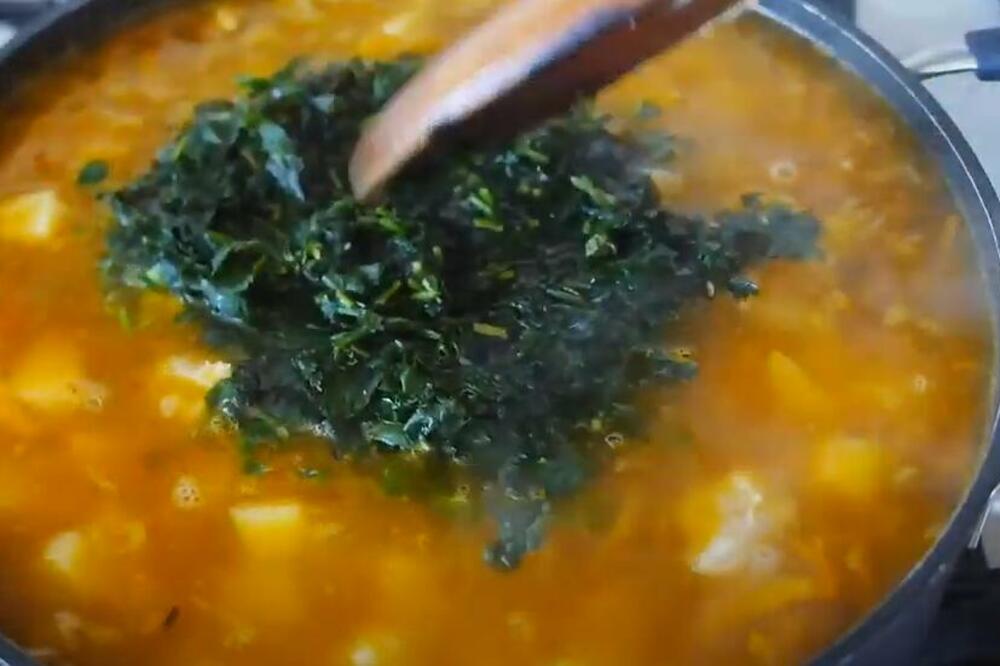 RUSI PREPORUČUJU BAŠ OVAKVU PILEĆU SUPU I NIJEDNU DRUGU: I to ne zbog brze pripreme! (RECEPT) (VIDEO)