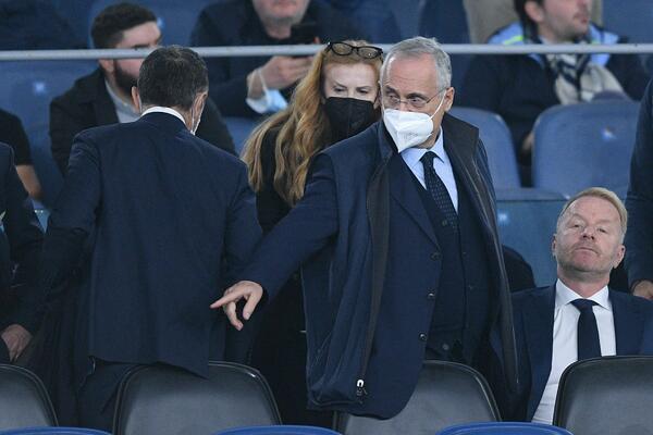 MENJAJTE PREDSEDNIKA ILI LETITE IZ SERIJE A! Rok će brzo isteći!