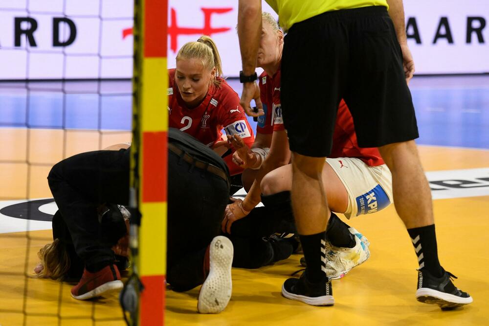 Rukomet je okarakterisan kao grub sport: A OVA SLIKA BOLI!