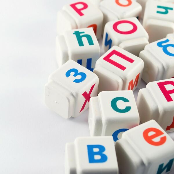 Hrvatica počela da uči ćirilicu, pa naišla na ogroman problem: O njenoj izjavi bruje obe zemlje