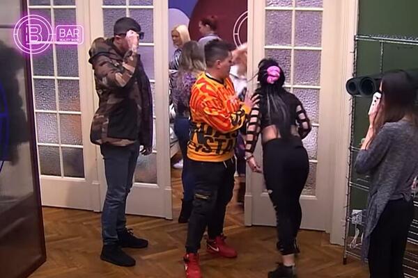 PRVO PLJUVANJE ZGROZILO TAKMIČARE: Neki rade na OTVARANJU BARA, a neki ne mogu da se SMIRE! (VIDEO)