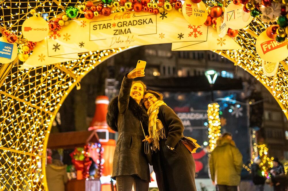 MONDO FIĆA MAMI OSMEHE,A FOTO KONKURS MOŽDA BAŠ VAS ČEKA: Zbog ovoga ćete poželeti da budete na Starogradskoj zimi