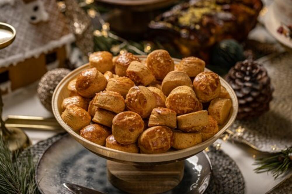 POGAČICE SA DUVAN ČVARCIMA: Specijalitet kome NIKO neće ODOLETI (RECEPT)