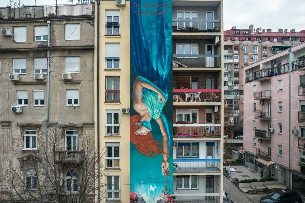 KAPA DOLE, DOBRI LJUDI! U Beogradu osvanuo mural posvećen nestalim bebama u Srbiji (FOTO)