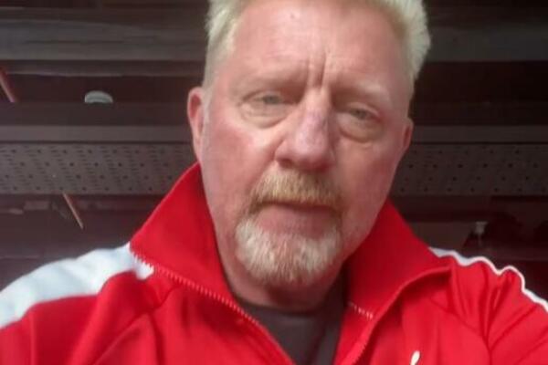 MALO KLABING, MALO TERETANA, BUM-BUM BEKER NE STAJE: Bivši Novakov trener pokazao kako održava TOP formu! (VIDEO)