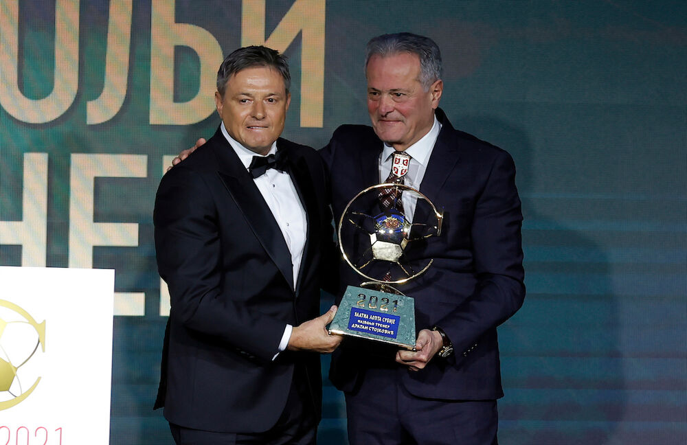 Dragan Stojković Piksi i Nenad Bjeković na dodeli Zlatne lopte FSS 2021. godine
