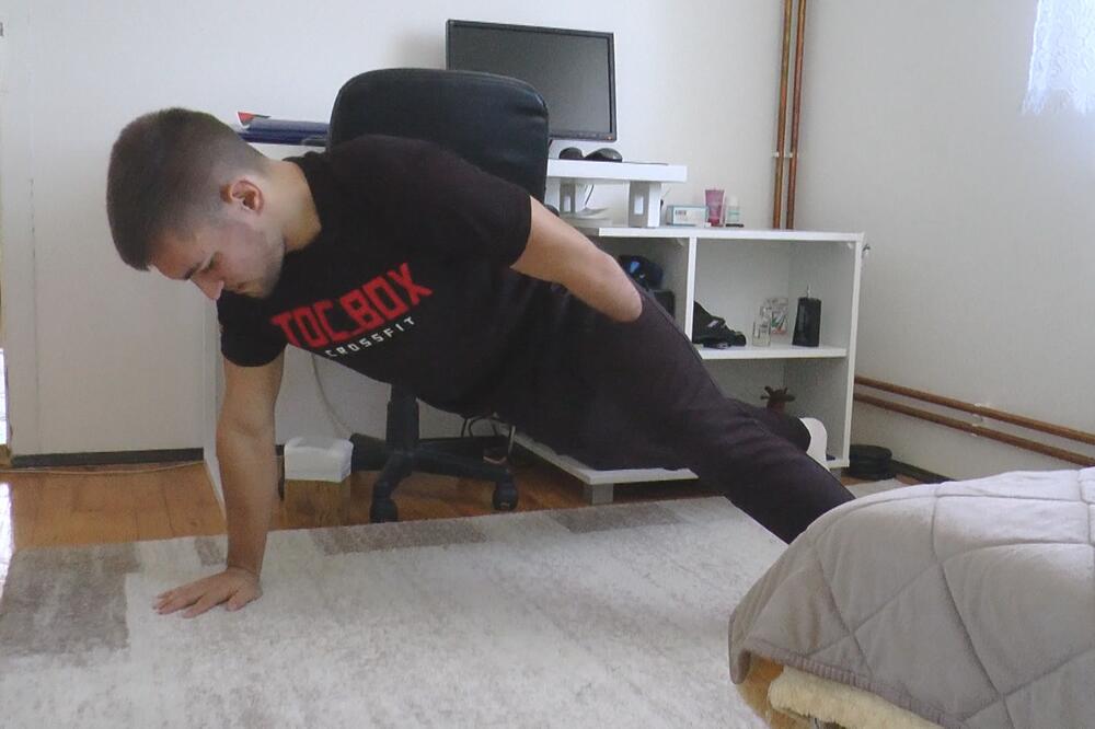 DAVOR IZ LJIGA NEMA ŠAKU, A USPEO JE DA SE UPIŠE U LISTU GINISOVIH REKORDA: Srušio je sve predrasude (FOTO)