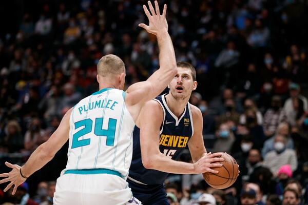 JOKIĆ SE SA AMERIMA IGRA KAO SA DECOM! Novinar postavio pitanje: DA LI ON TO NAMERNO RADI?